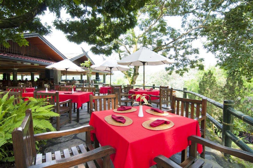 Puri Asri Hotel & Resort Магеланг Экстерьер фото
