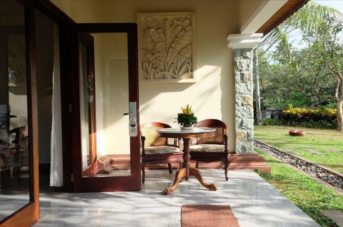 Puri Asri Hotel & Resort Магеланг Экстерьер фото