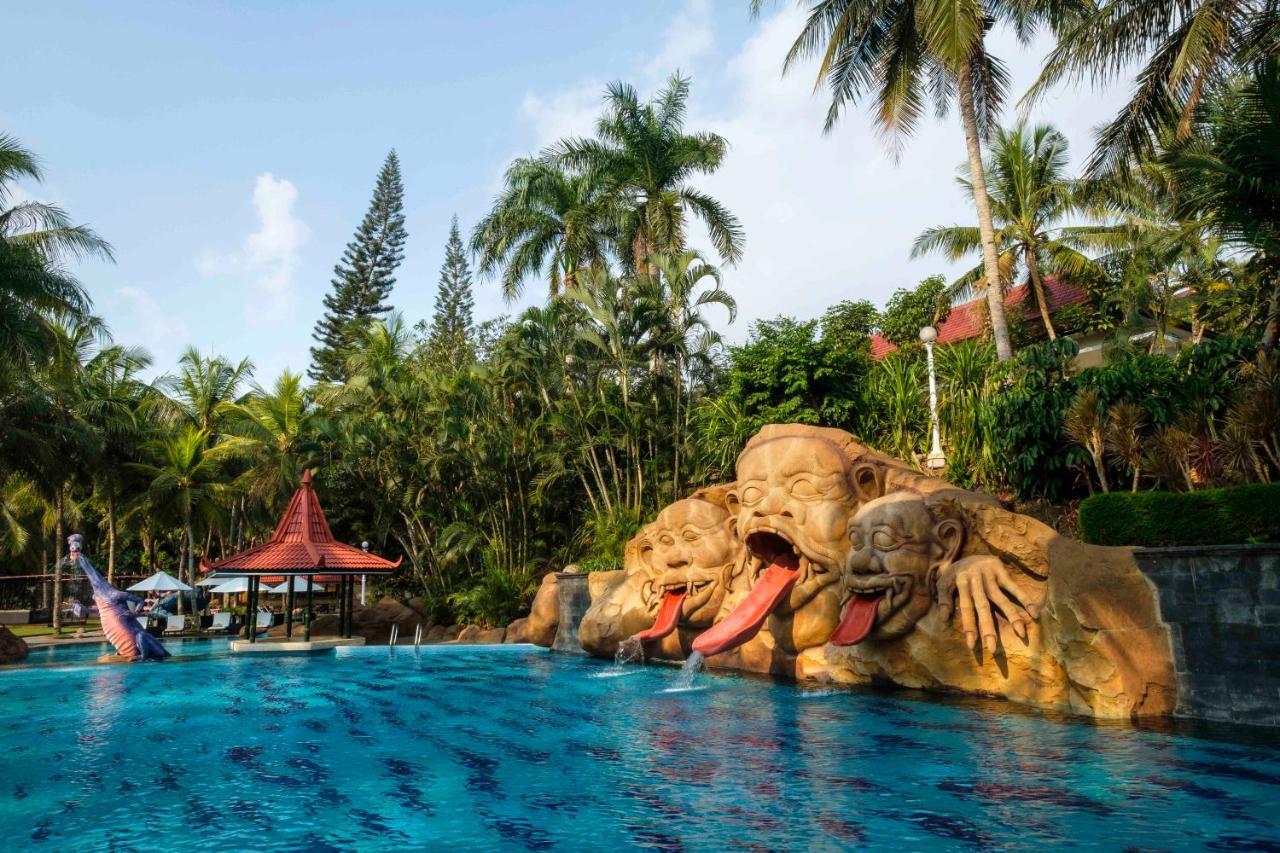 Puri Asri Hotel & Resort Магеланг Экстерьер фото