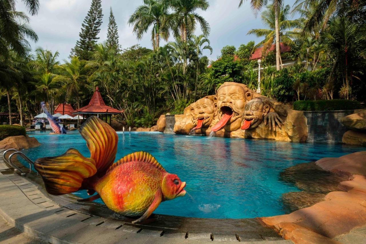 Puri Asri Hotel & Resort Магеланг Экстерьер фото