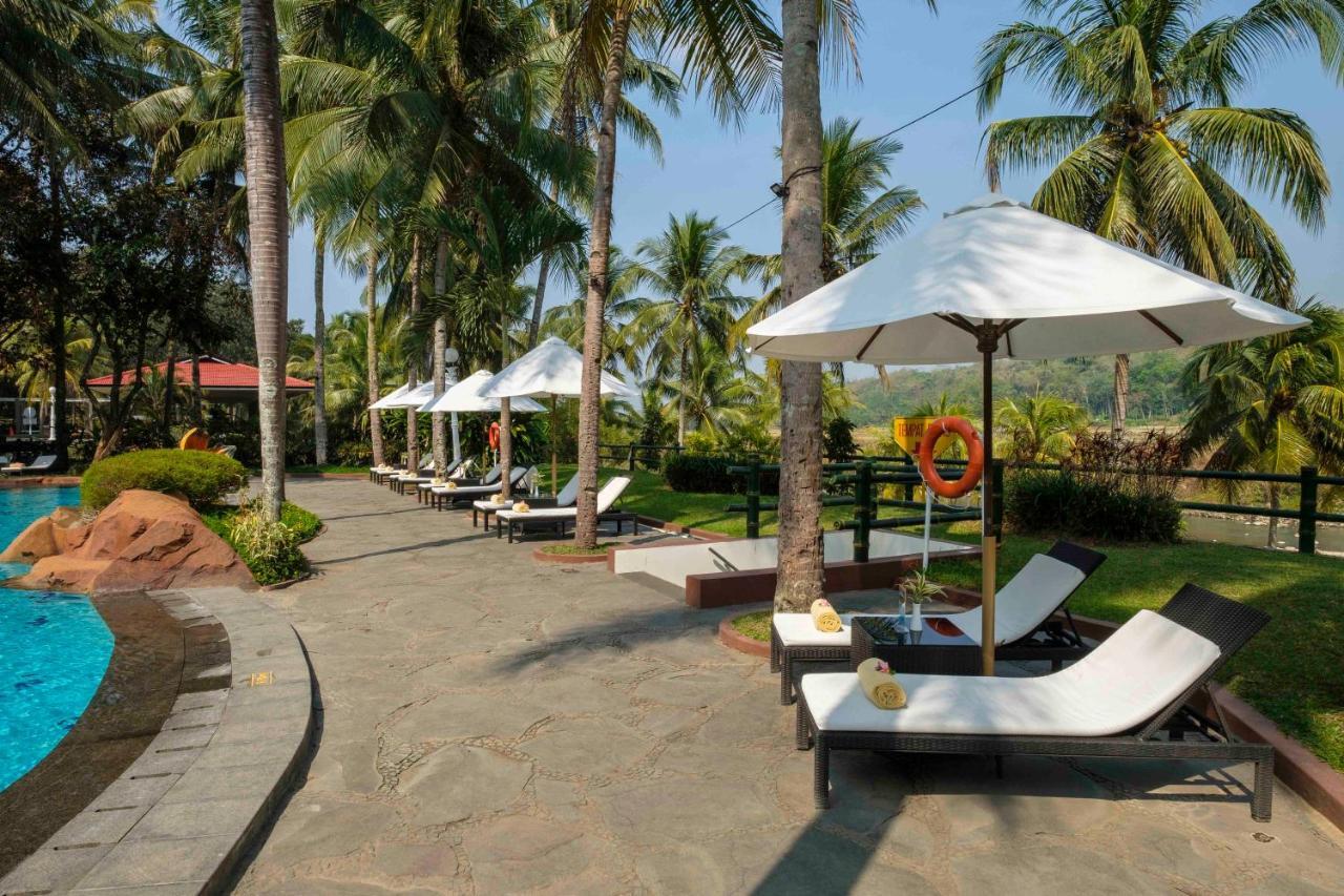 Puri Asri Hotel & Resort Магеланг Экстерьер фото