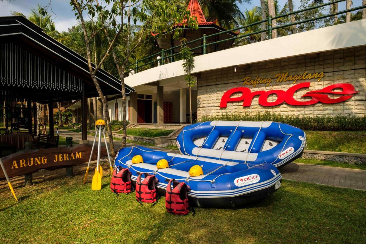 Puri Asri Hotel & Resort Магеланг Экстерьер фото